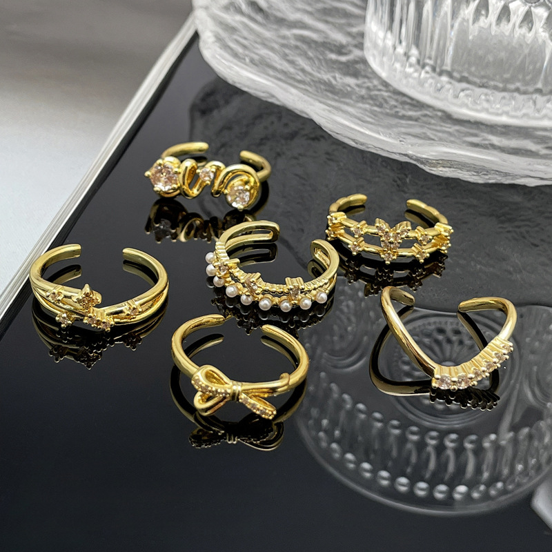 European and American ins simple double-layer butterfly opening ring for women with micro-settings, retro style, high-end sense, fashionable and individual ring Application Scenario