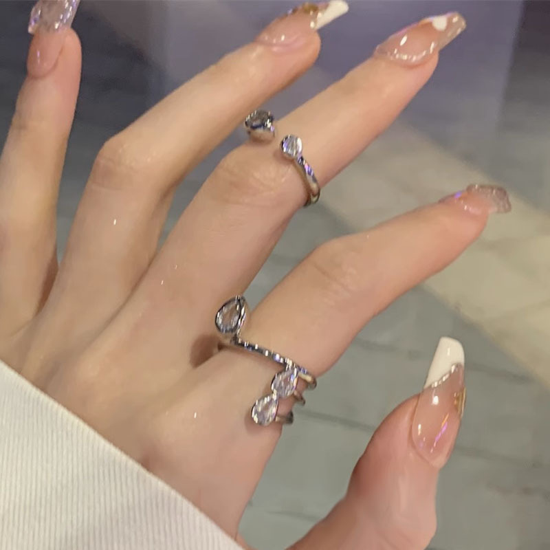 Cold style, unique design, high-end feel, waterdrop zircon ring for women, new 2023 trendy, cool and versatile joint ring full figure