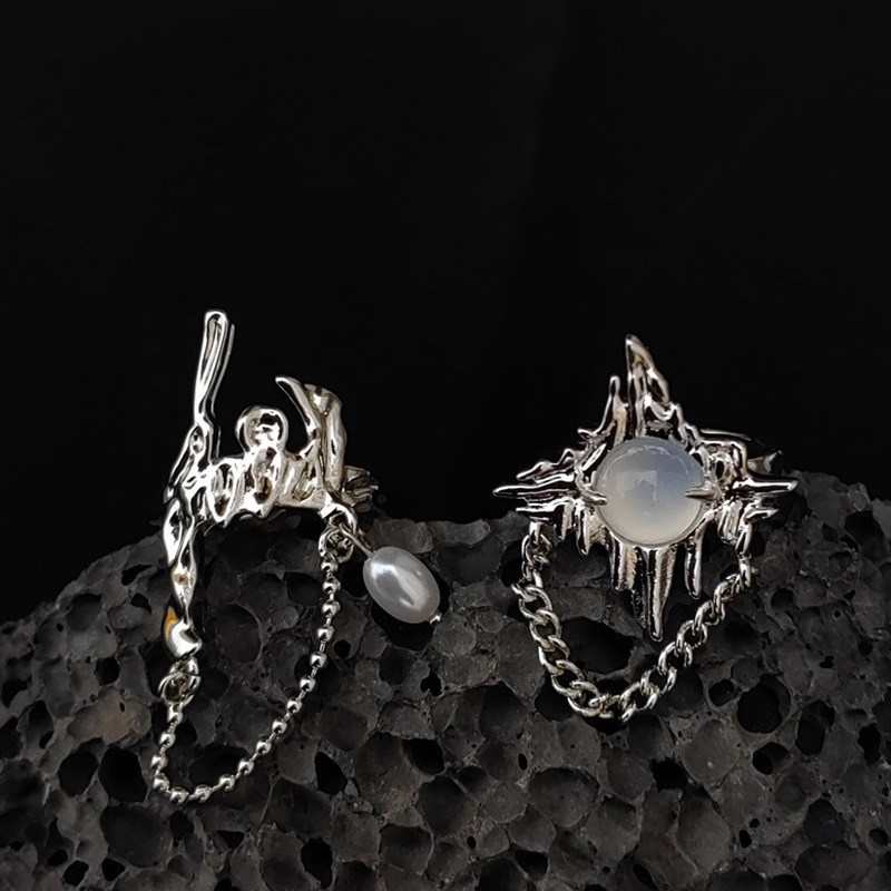 The new cold and elegant moonstone tassel open ring is a niche design for women, exuding a sense of high-end luxury and a fashionable personality full figure