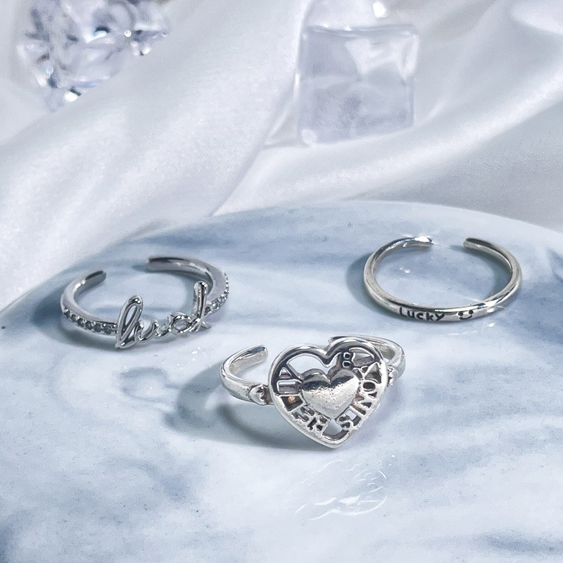 Simple and plain bezel heart-shaped retro ring, a cold and aloof style for women, trendy and versatile, high-end and elegant, open ring, index finger ring full figure