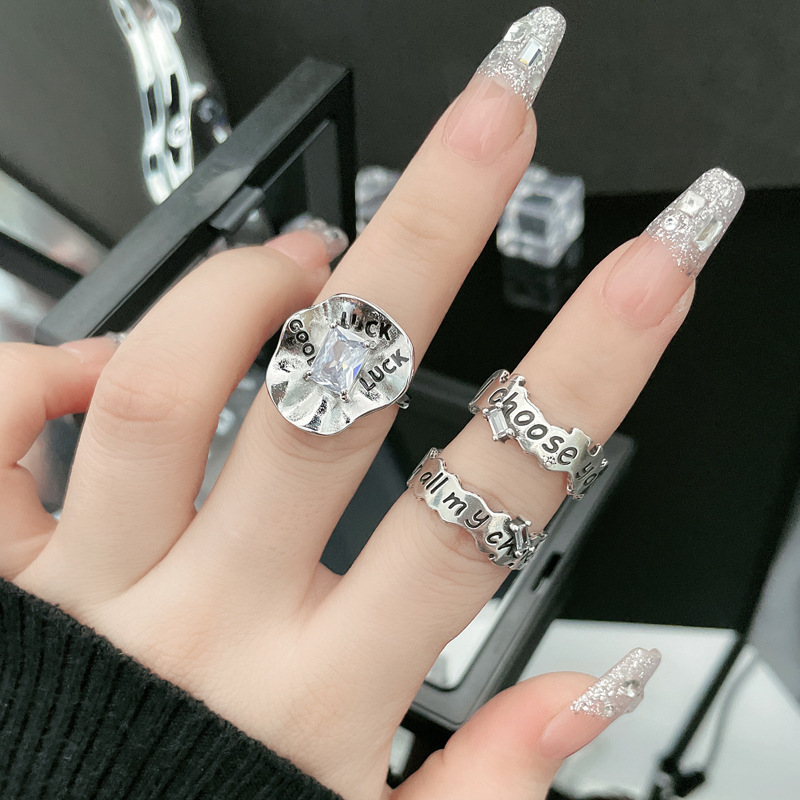 Minimalist graffiti letter pleated zircon open ring, a high-end feminine, niche and cold style exquisite couple ring trend details Picture