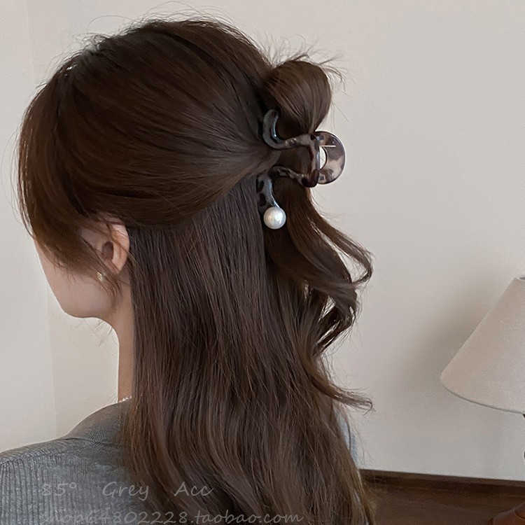 Niche design geometric leopard print pearl hairpin, feminine and high-end, medium-sized semi-clip, personalized shark clip Specification drawing