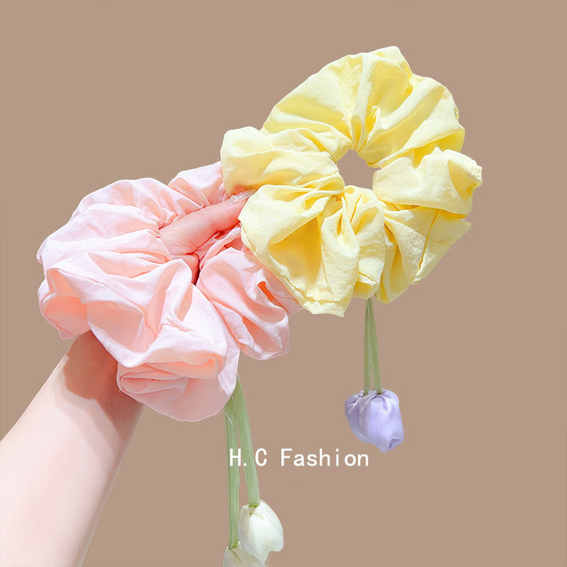 Korean-style tulip flower large intestine hair band for women, high-end forest-themed headwear and hair tie, new ponytail tie, super ethereal Application Scenario