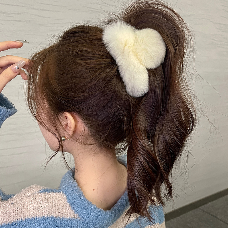 Small rabbit hair clip for women's spring and summer, small half hair clip for the back of the head, small, high-end and exquisite shark clip Specification drawing