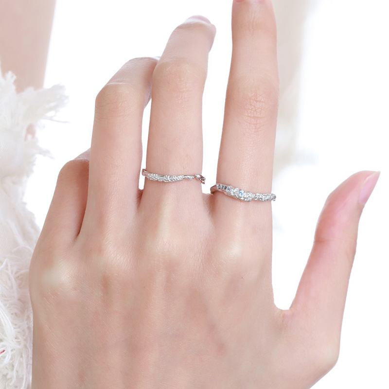 Simple design, irregular pleated blue zircon open ring, women's niche texture, high-end and cold trend ring Specification drawing
