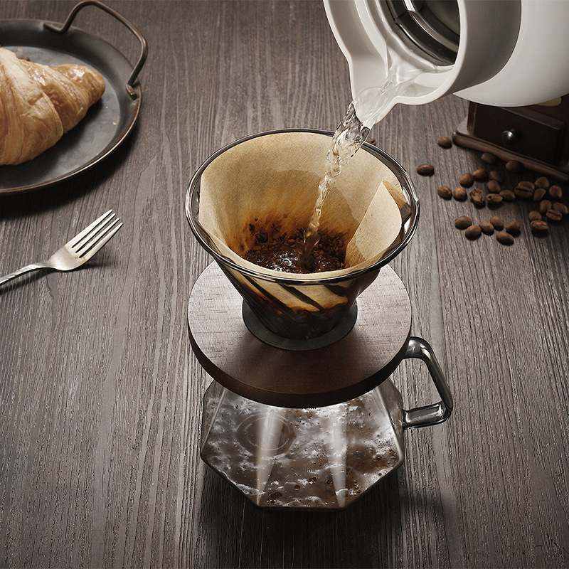 Cross-border hand-brewed coffee pot, glass sharing pot, household heat-resistant glass coffee pot with filter coffee set Application Scenario