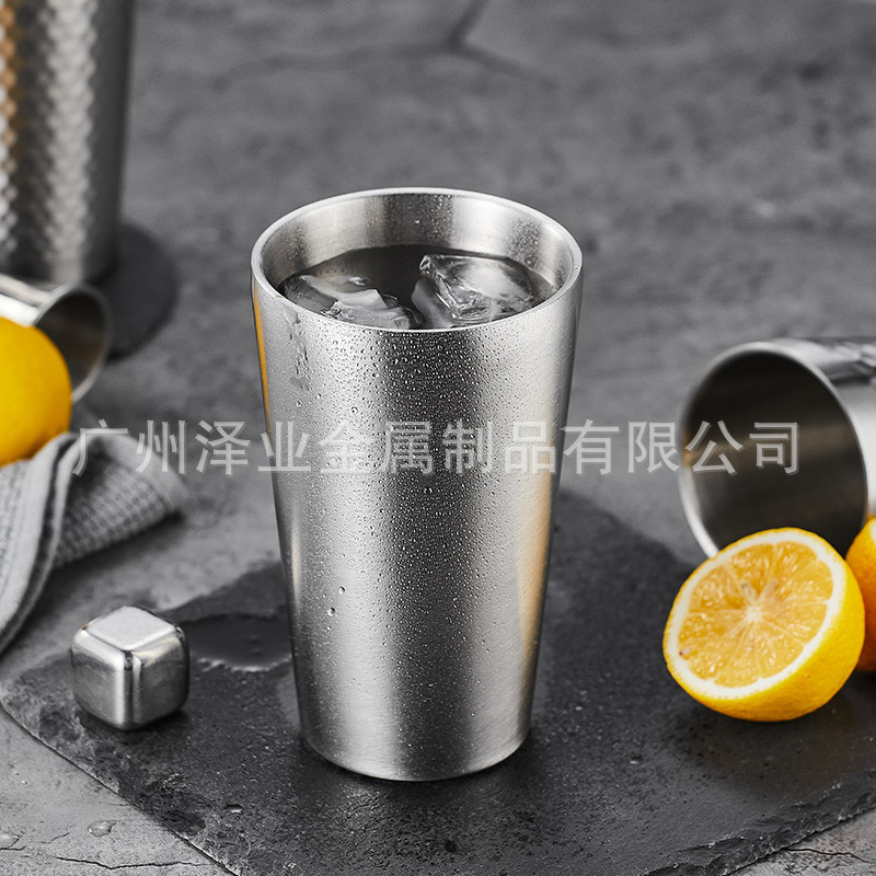 Cross-border beer mugs, coffee cups, engraved logos, Korean-style cups, 304 stainless steel hammer-patterned double-layer insulated water cups details Picture