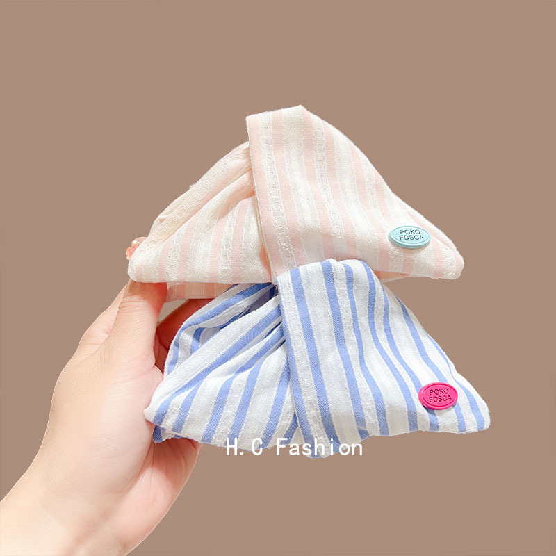 Refreshing striped triangular fabric gripper, high-end and sweet hair gripper, shark gripper, back head updo hair gripper accessory Specification drawing