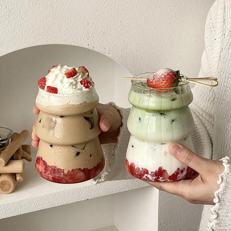 Niche retro latte coffee cup, vertical Christmas tree-shaped glass cup, heat-resistant juice cold drink single-layer cup Application Scenario