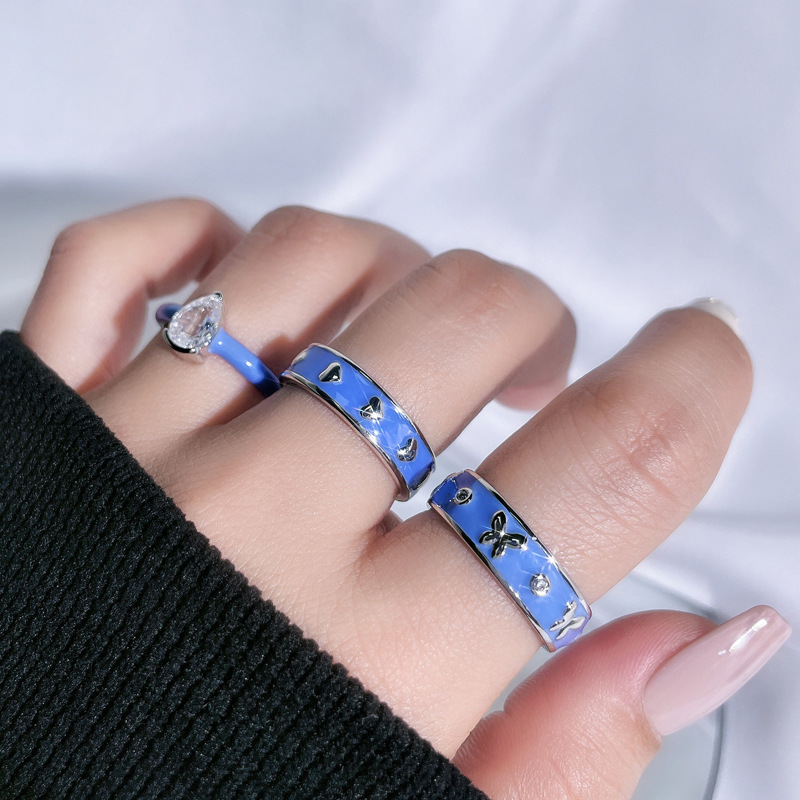 Simple butterfly-shaped heart-shaped enamel open ring for women, with a cold and unique style, exudes a sense of high-end luxury and fashion. A trend of layered ring wearing Specification drawing