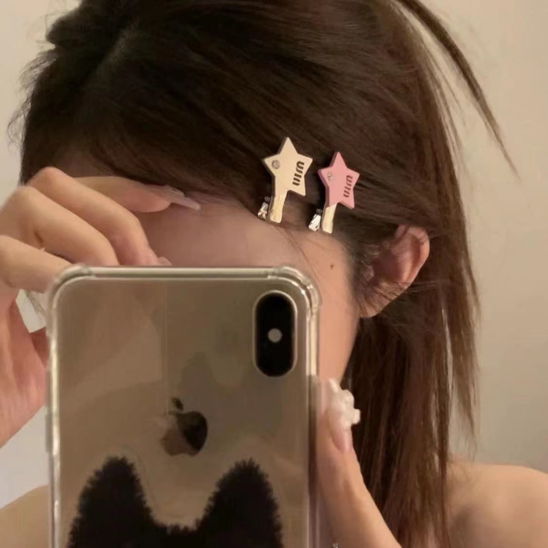Metallic style sweet and cool hair clips with bangs, head accessories, popular five-pointed star side clips, small hair clips, cute wholesale Application Scenario