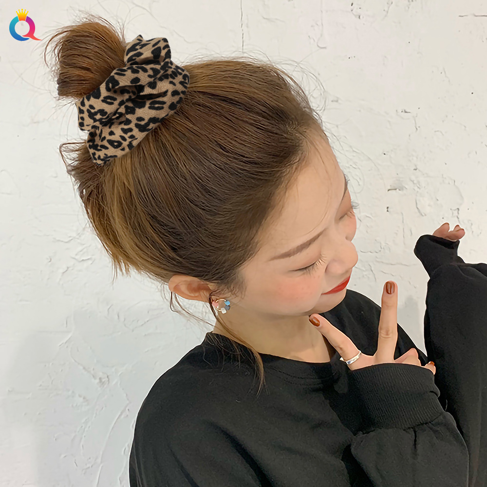 Qiyue's new autumn and winter collection features a retro large intestine ring, sweet polka dot leopard print hair tie, hair band and hair accessory for women details Picture