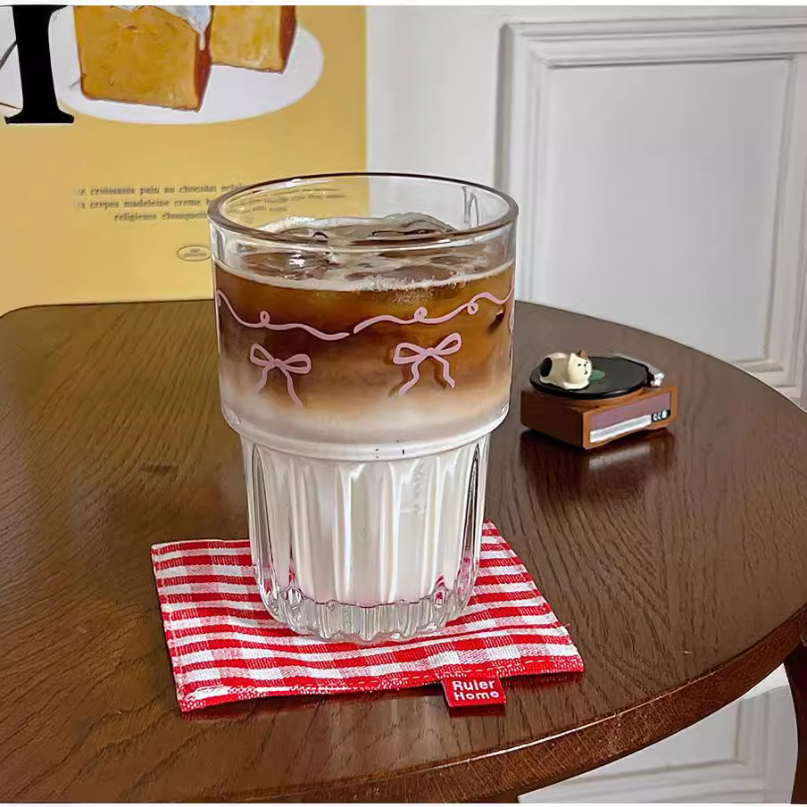 Cartoon Ins-style pink bow glass cup, girlish cold brew juice cup, milk coffee cup, breakfast cup full figure