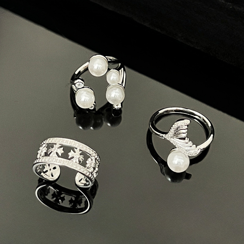 【 Zhu Yun Qi Huan 】 Fashionable and light luxury pearl fish tail Open ring, women's Cold Cross Hollow index finger ring full figure