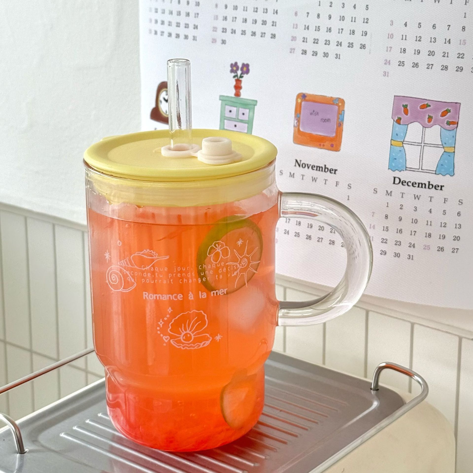 High appearance level Ocean series glass cups, straw cups, large-capacity drinking cups, office water cups, pearl shell cups Application Scenario