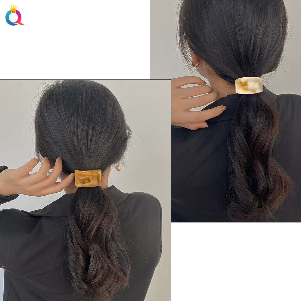 Qiyue European and American cross-border acetic acid hair bands are simple and versatile. They are made of leather bands, large intestine hair bands, ponytail hair ties, and hair accessories details Picture
