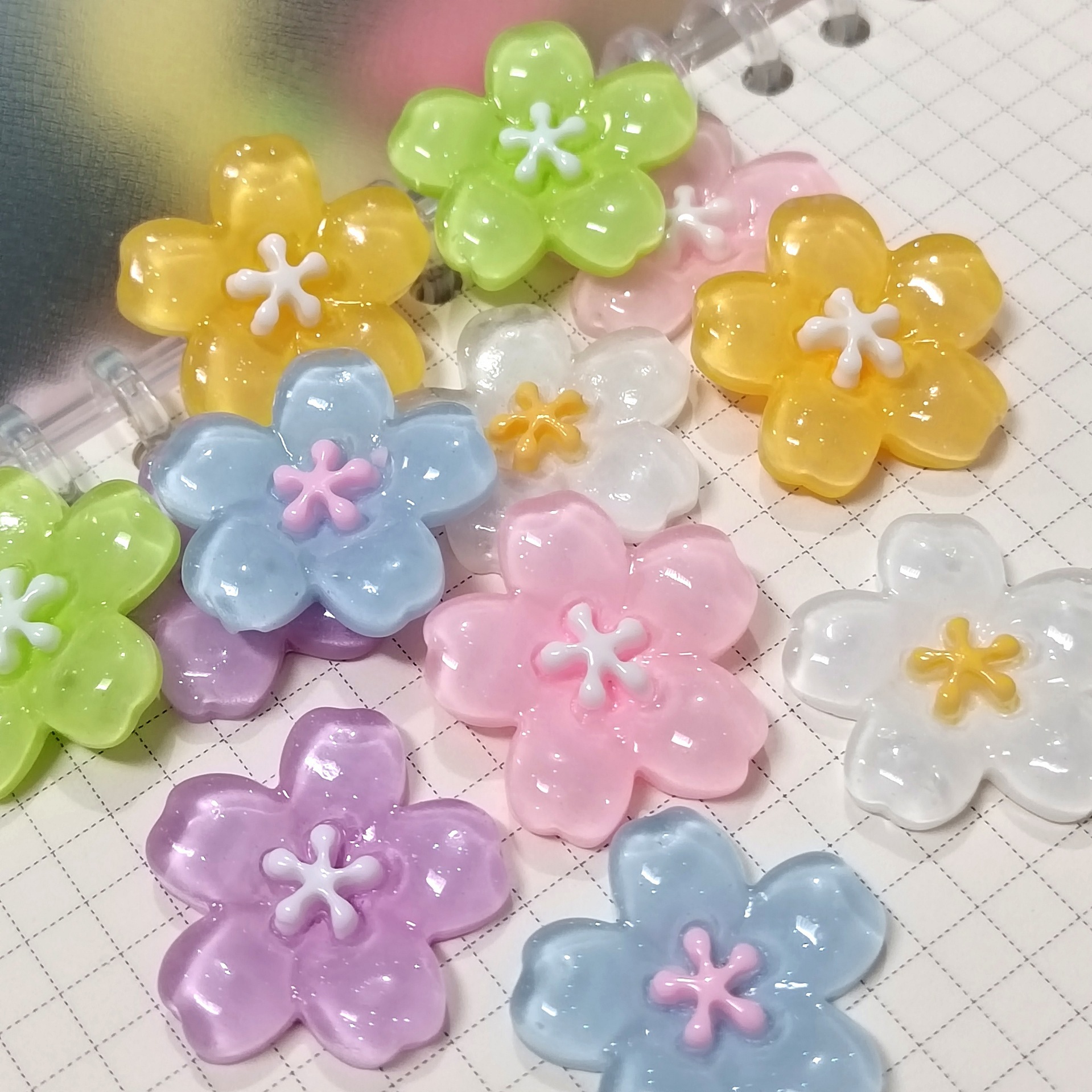 Transparent cherry blossom resin accessories, diy jewelry accessories, handcrafted hair clips, crocs materials, cream glue hair accessory materials full figure