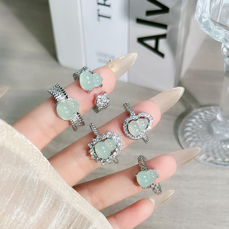 New Chinese-style national trend ice-transparent gourd diamond-encrusted individual open ring, women's light luxury high-end fashionable and elegant index finger ring Specification drawing