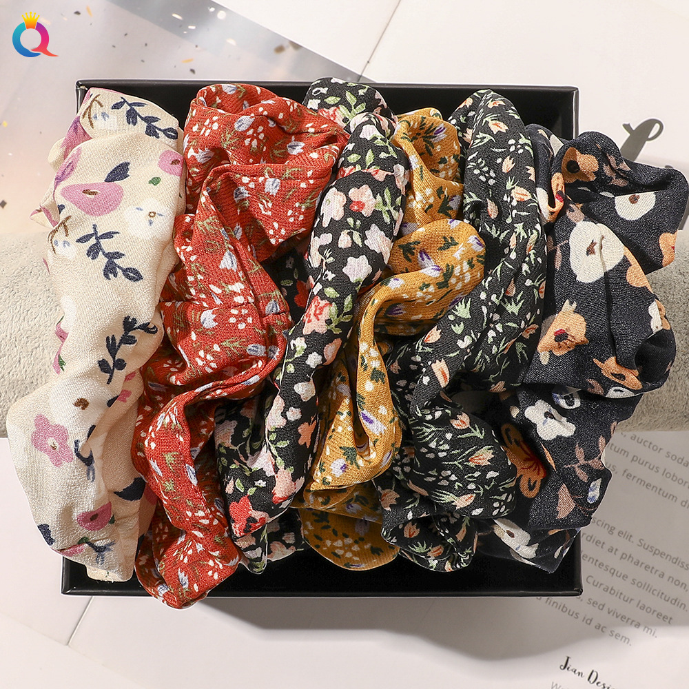 Qiyue Cross-border's new floral fabric large intestine ring, Korean forest-style fresh hair band, ponytail hair tie, hair accessory for women Application Scenario