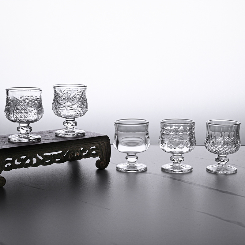 European-style diamond highball glass, 50ml thick cognac wine glass, champagne and fruit wine glass full figure
