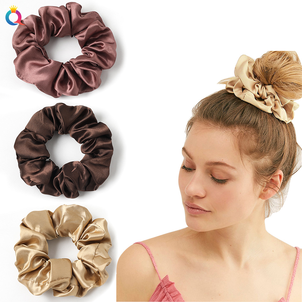 Qiyue European and American cross-border new hair band set, colored fabric large intestine band, solid color fabric band, hair tie and headwear manufacturer wholesale Application Scenario