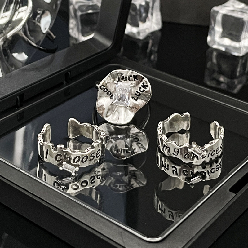 Minimalist graffiti letter pleated zircon open ring, a high-end feminine, niche and cold style exquisite couple ring trend Application Scenario