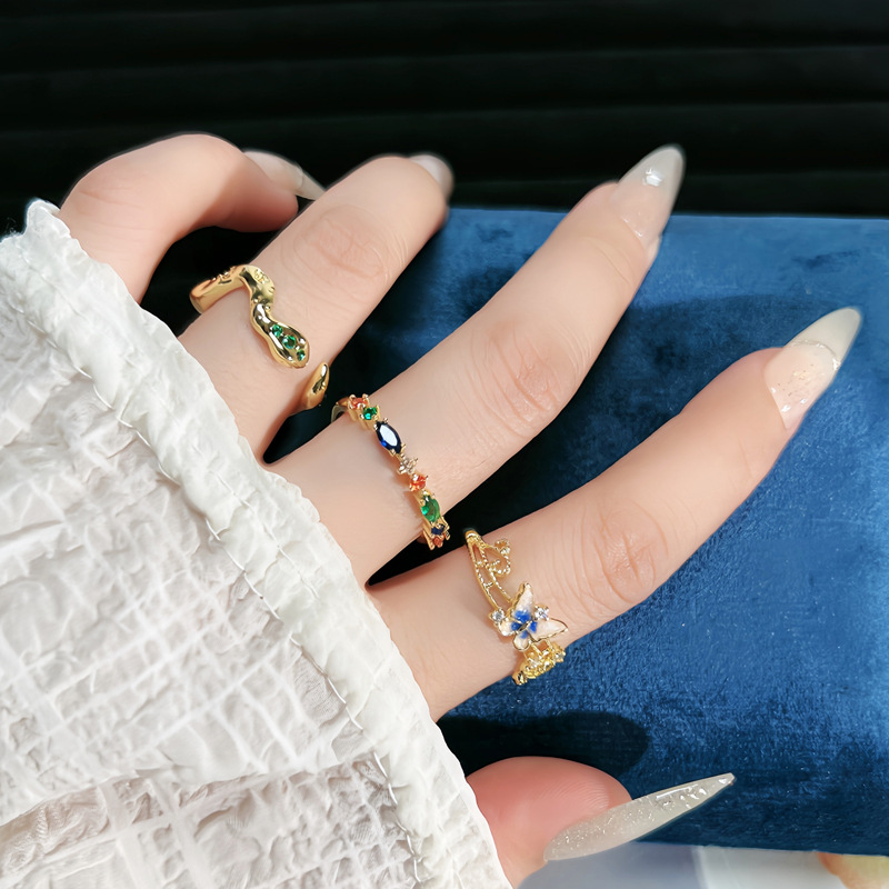 New Chinese-style personalized enamel gradient butterfly lace niche open ring, women's colored diamond exquisite and versatile snake-shaped ring full figure