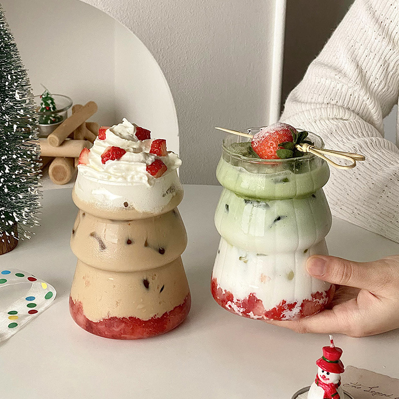 Niche retro latte coffee cup, vertical Christmas tree-shaped glass cup, heat-resistant juice cold drink single-layer cup full figure