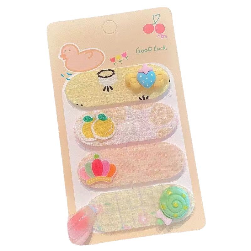 The new summer children's bangs styling magic tool, Velcro, posted on the back of a girl's head side hairpin and hair accessory Item Picture