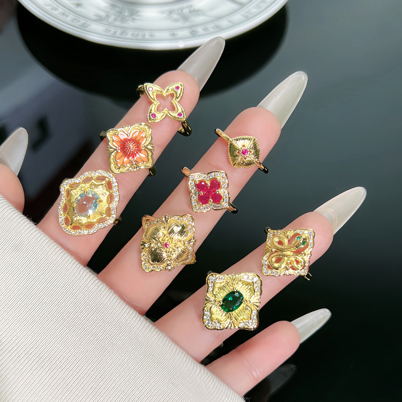 New Chinese-style texture four-leaf clover light luxury open ring, women's flower niche design, sweet and cool retro fashion ring full figure