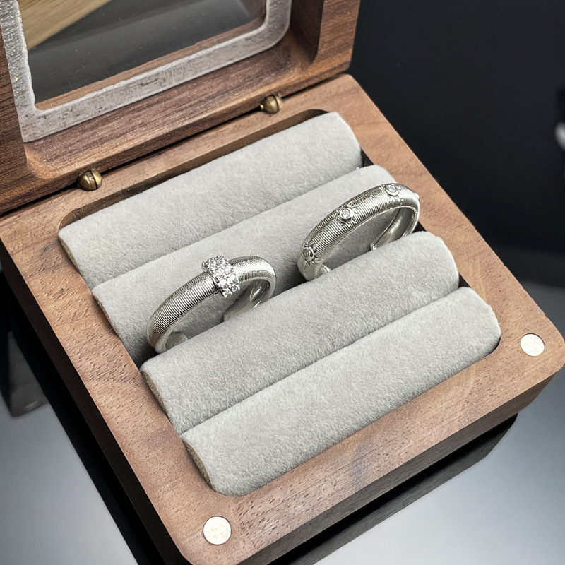 A simple zircon open ring for women, a new brushed high-end index finger ring, a light luxury, niche and exquisite autumn and winter accessory trend Specification drawing