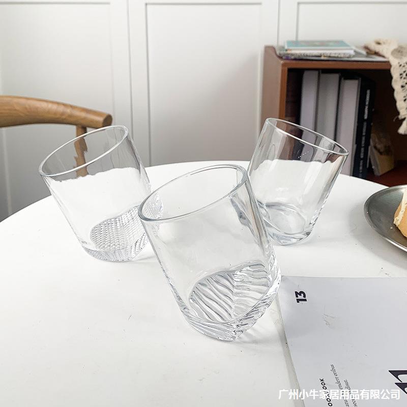 Creative tilted whisky cup, home cocktail cup, wine bar sweet wine glass, creative coffee cup full figure