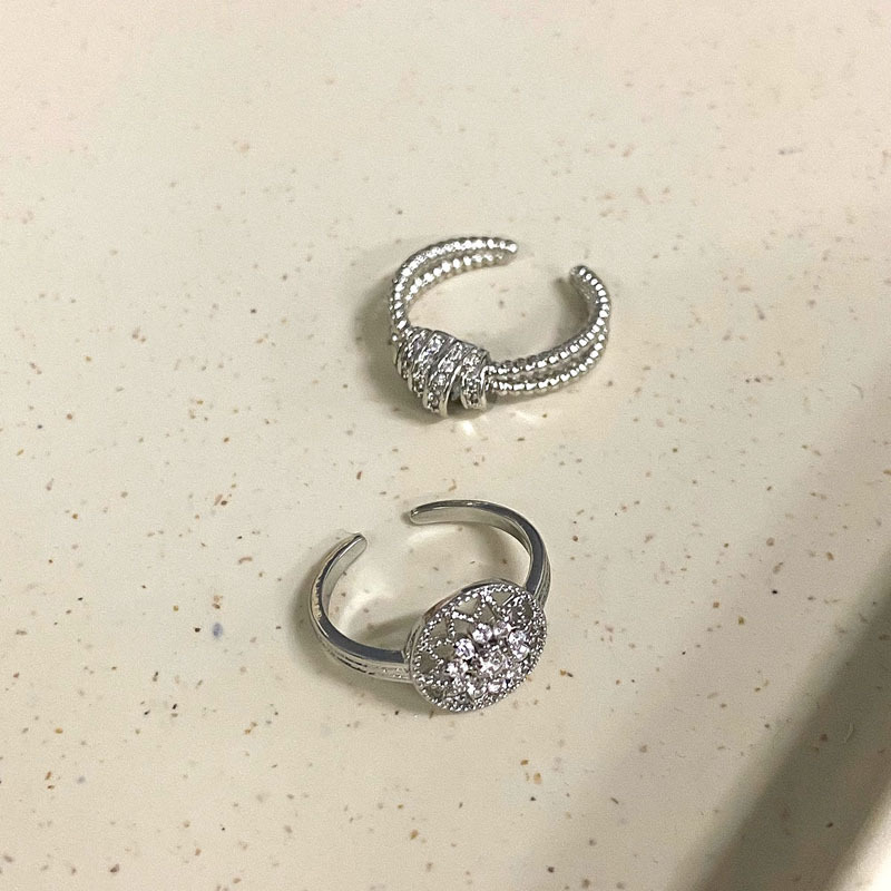 Irregular zircon flower open ring, a niche design for women, a popular index finger ring, a light luxury, trendy and personalized ring Specification drawing