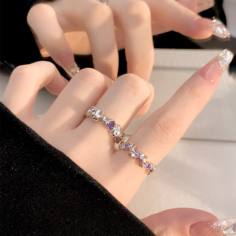 Purple diamond zircon heart-shaped opening ring, a niche design for women, with an InS-style light luxury and high-end feel, a new trendy index finger ring Application Scenario