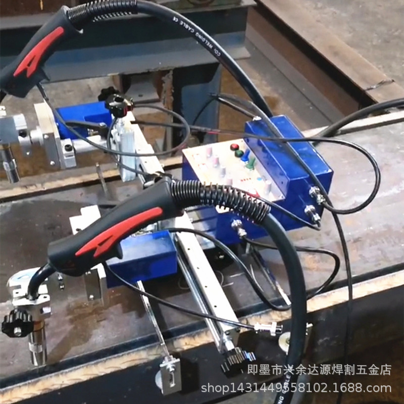Automatic welding trolley for steel structure box beams, double-gun swing welding trolley, double-sided priming machine, automatic welding equipment Application Scenario