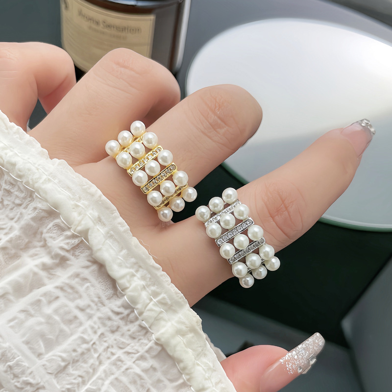 Korean-style light luxury and exquisite three-row pearl open ring, a woman's high-end, sweet and cool temperament, a niche and cold style food ring Specification drawing