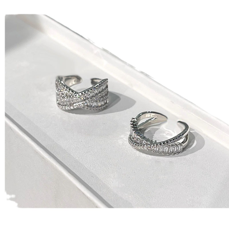 A high-end, light luxury, versatile full-diamond open ring for women on Instagram, with a cold style and geometric cross-layered design. It's a delicate food ring Item Picture