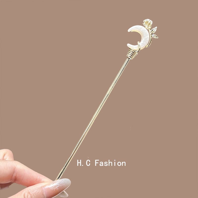 New Chinese-style personalized moon hairpin for women, a new style of elegant and high-end coiled hairpin, a modern and simple daily coiled hairpin full figure