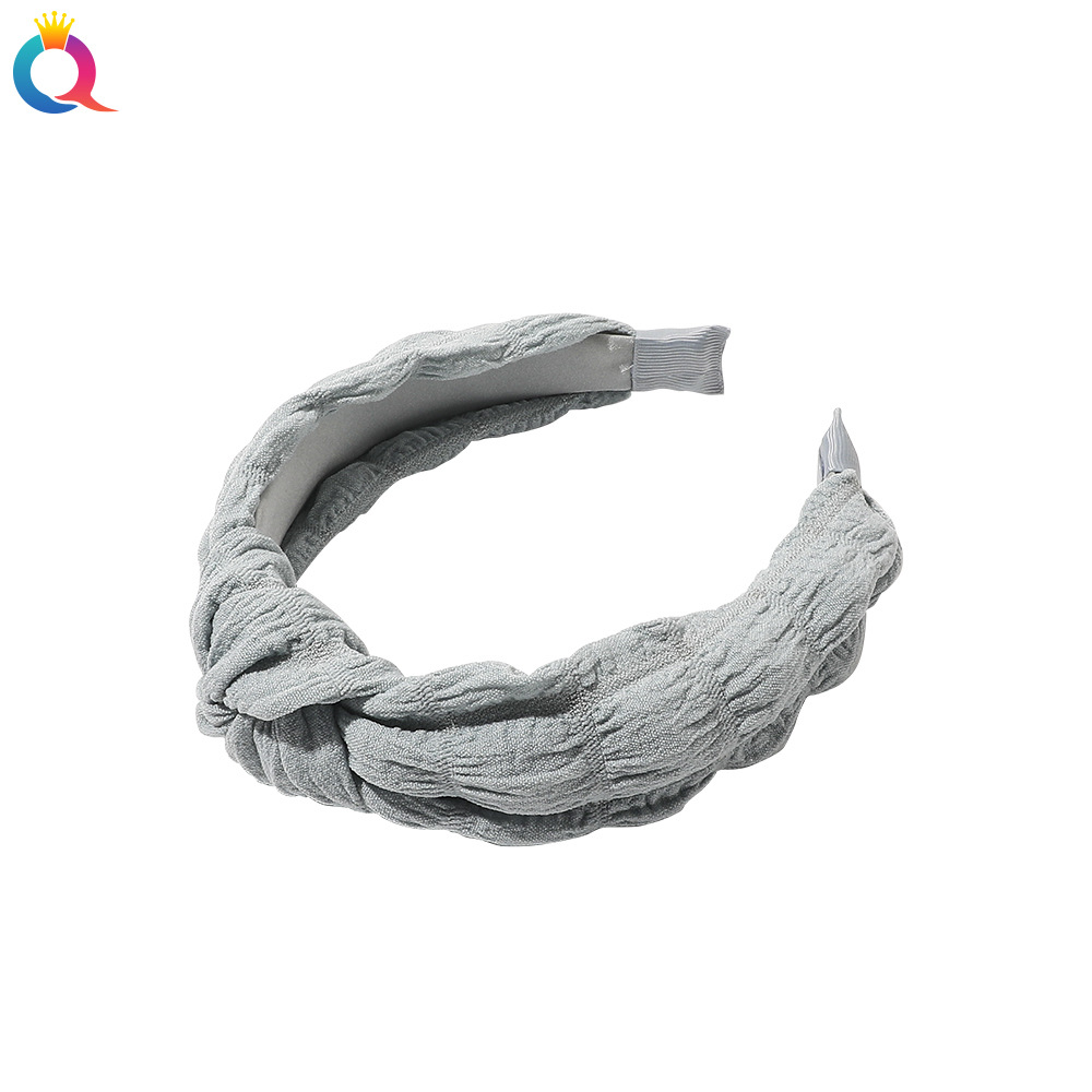 Qiyue Korean version cream-colored cream puff fabric knot hair band, versatile outdoor headwear, hair pressing and face washing headband hair clip Item Picture