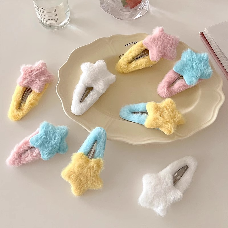 Plush five-pointed star hair clip for women, y2k Dopamine star duckbill clip, furry hair clip, ins side bangs clip hair accessory full figure