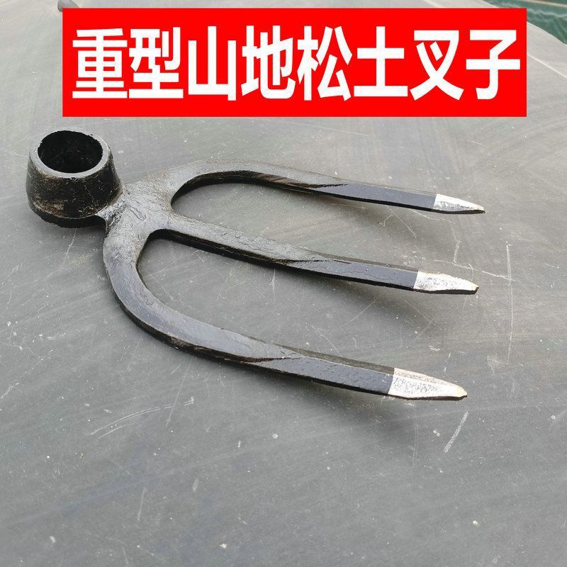 A comprehensive collection of agricultural tools for ploughing, such as steel forks, four-toothed soil digging shovels, and farm tools, Sensheng Specification drawing