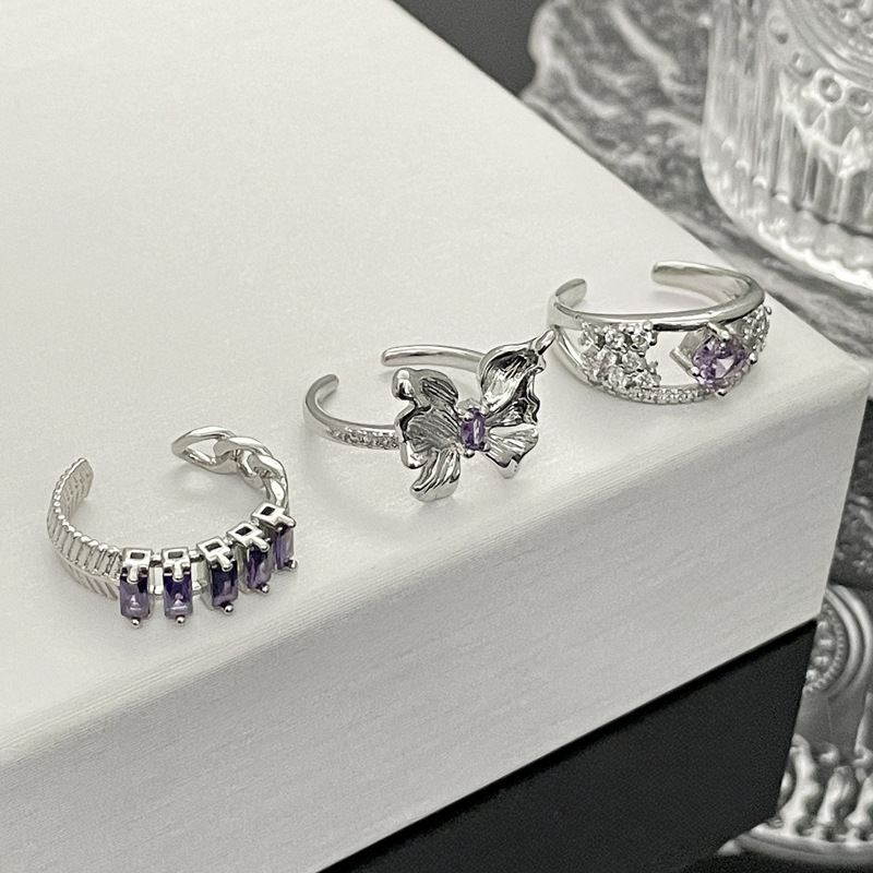 A light luxury and high-end brushed butterfly horse eye purple diamond ring, a unique design for women, fashionable, exquisite and versatile, sweet and cool ring Application Scenario