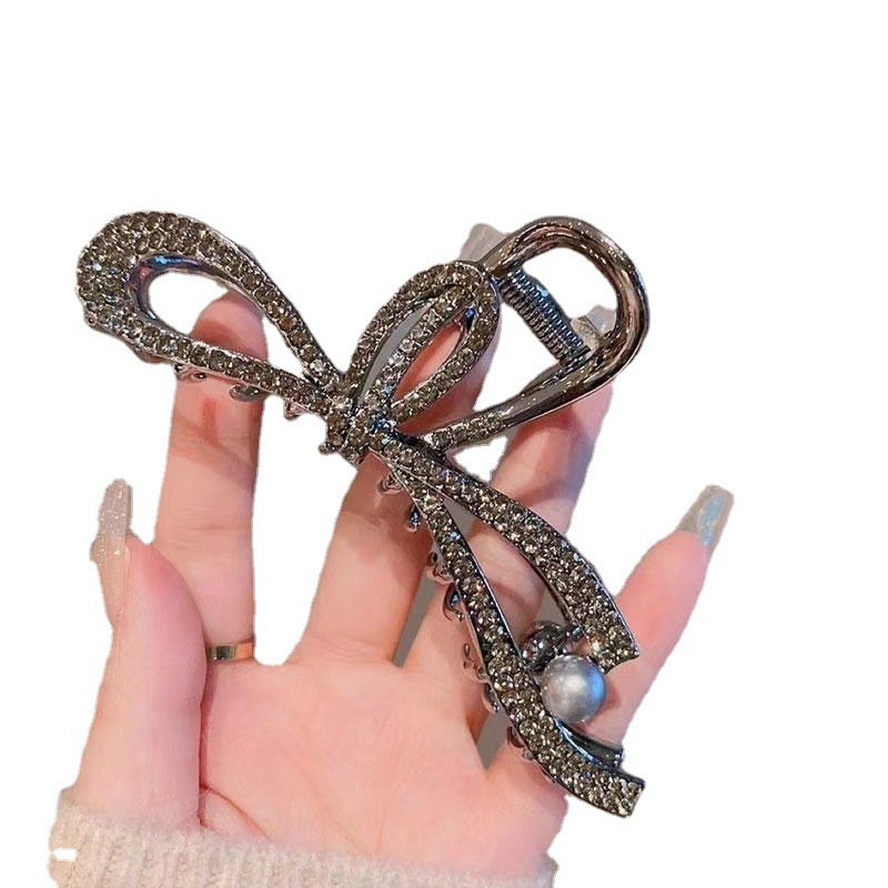 Korean water diamond bow clip, large and high-end style, back head plate hair clip, shark clip, large volume, elegant hair accessory Item Picture