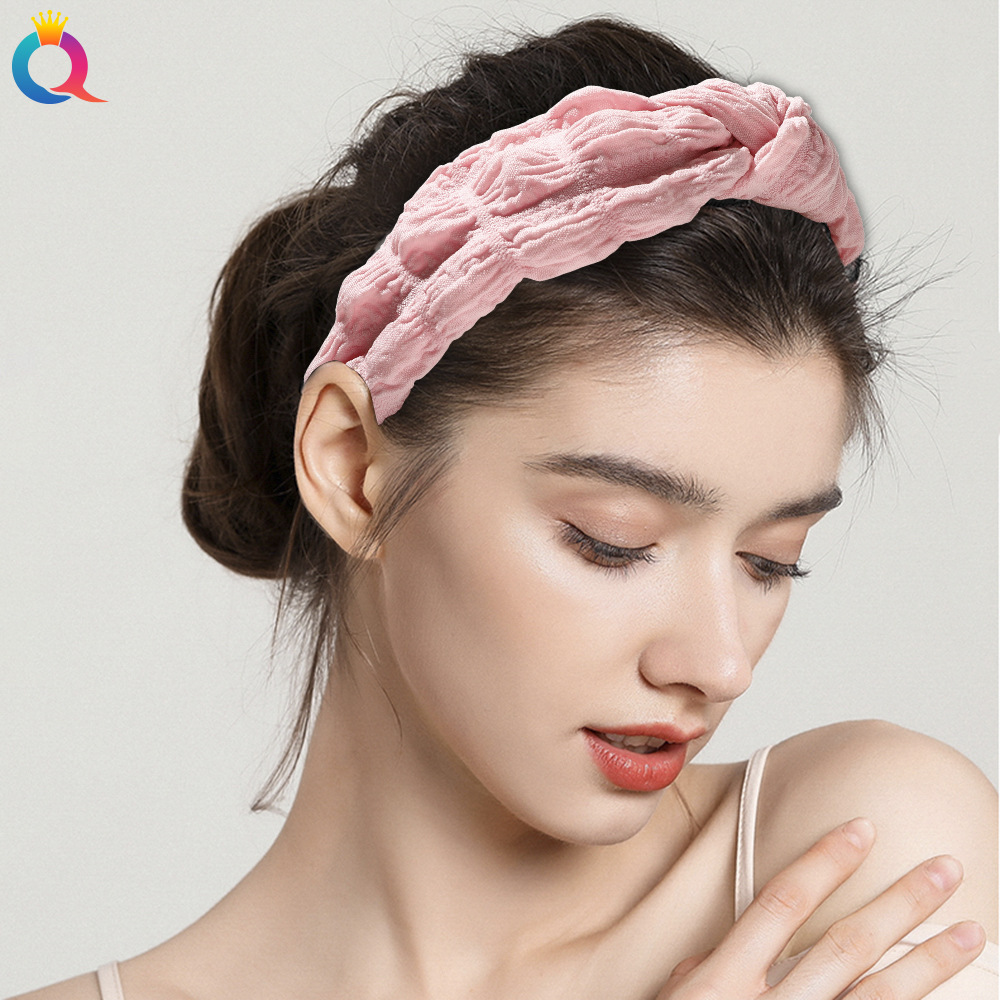 Qiyue Korean version cream-colored cream puff fabric knot hair band, versatile outdoor headwear, hair pressing and face washing headband hair clip Specification drawing