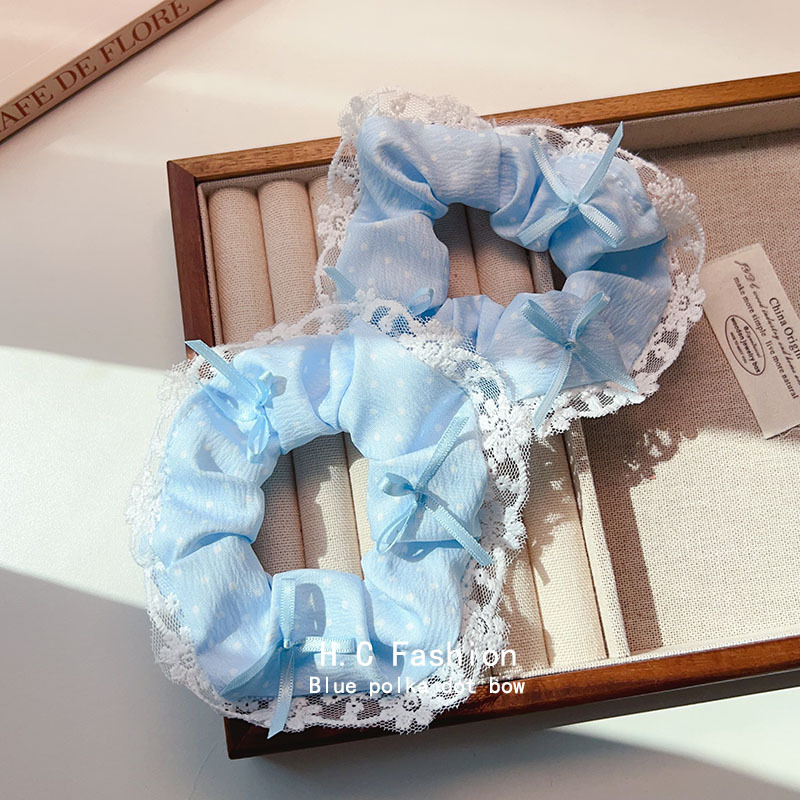 Korean-style cream polka dot large intestine hair band, lace ribbon, bow, lace headband, hair tie, ballet girl hair accessory Application Scenario