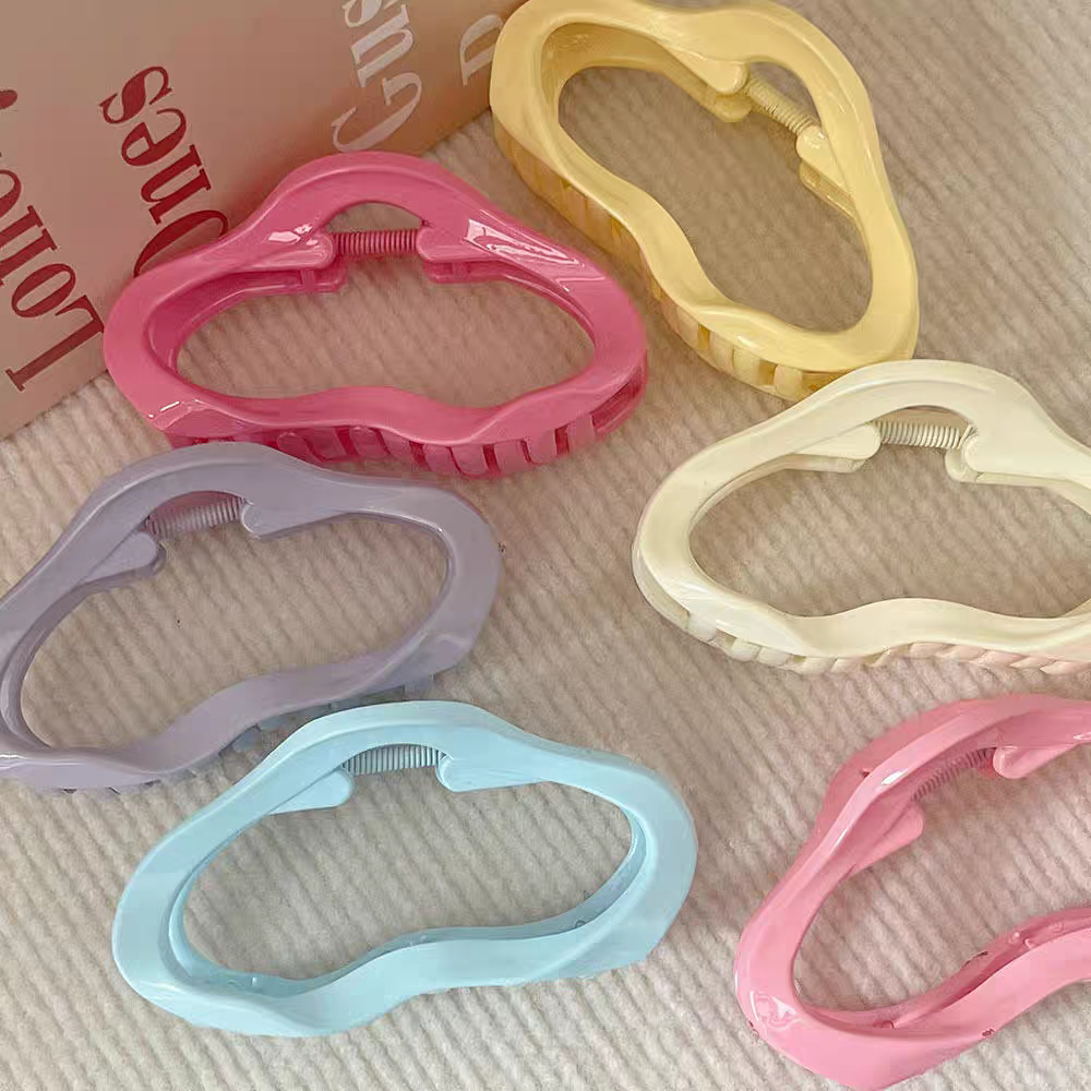 Transparent liquid line hair clips for women, spring and summer, high-end look, leopard print hair, large volume, large volume, curls, shark clips, large size Specification drawing