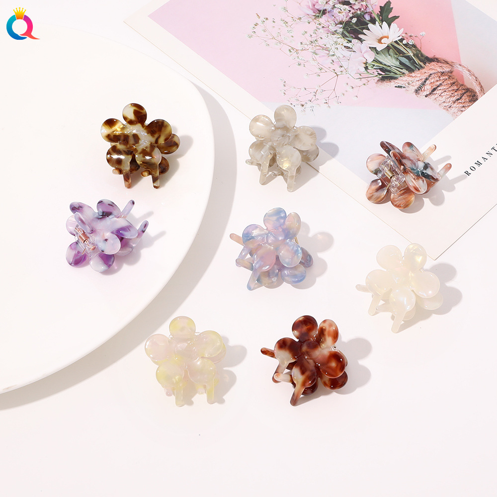 Qiyue's popular acetate hair clip, a small Korean-style hair accessory, a trendy and elegant flower bun hair clip, a fresh and girlish clip full figure