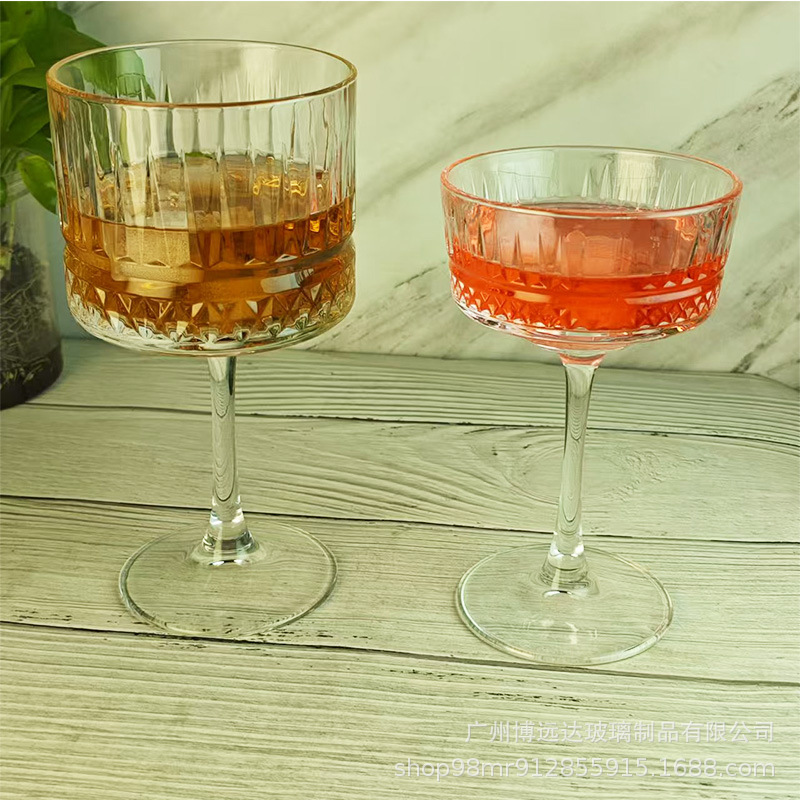 Engraved cocktail glasses, glass highball glasses, popular dessert cups, ice cream cups, yogurt cups, tasting glasses, cocktail glasses details Picture