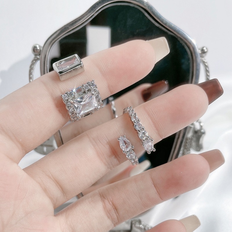 A light luxury design square diamond zircon open ring for women, a new niche Instagram style, a cool and versatile high-end ring full figure