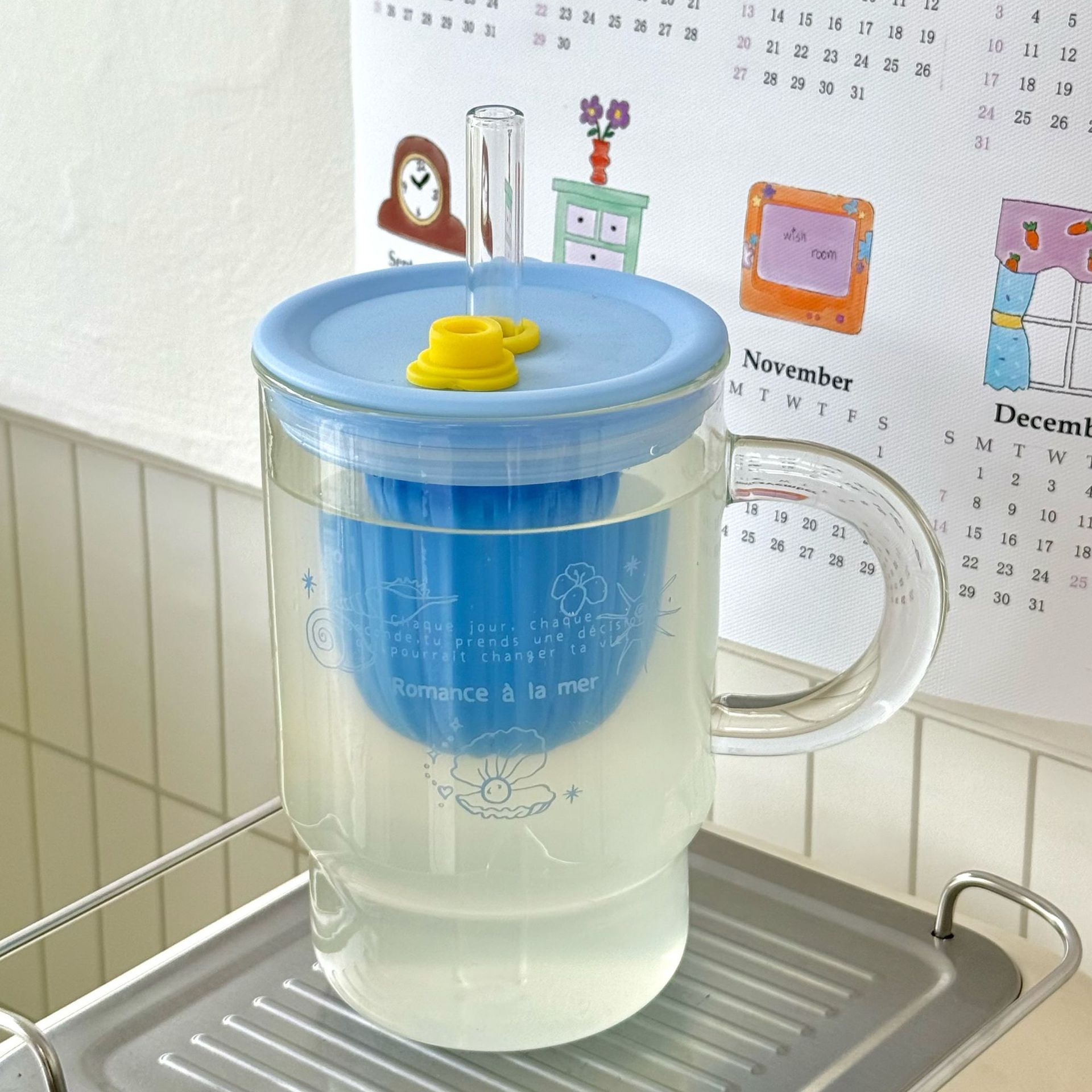 High appearance level Ocean series glass cups, straw cups, large-capacity drinking cups, office water cups, pearl shell cups Specification drawing